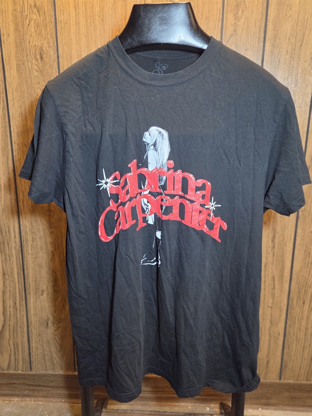 Sabrina Carpenter Official Sabrina Carpenter Graphic T-Shirt Black Red Puff XL
